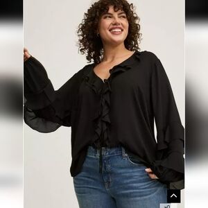 NWT TORRID 2X Tie-Front Ruffle Top